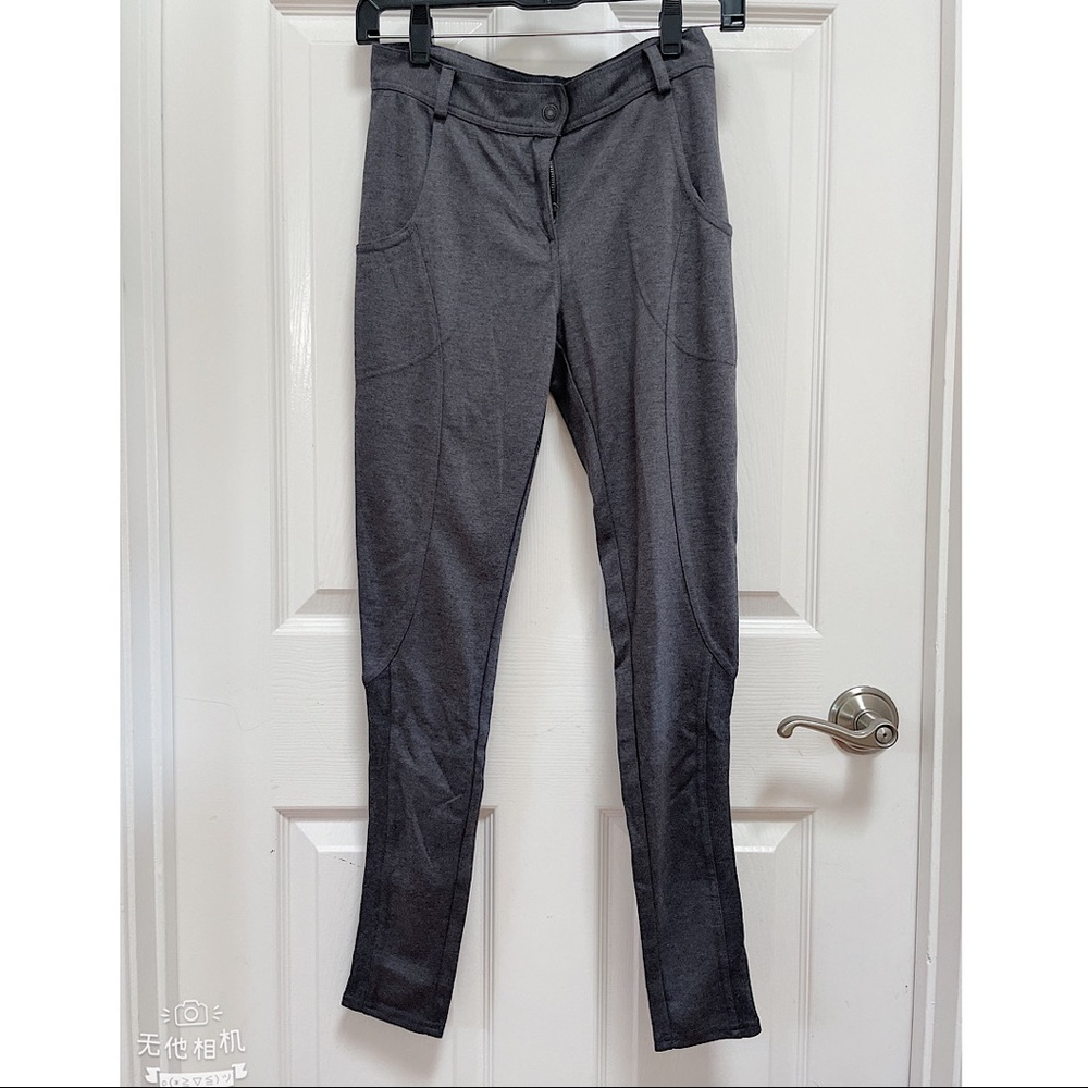 A/X skinny pants, grey color, perfect condition